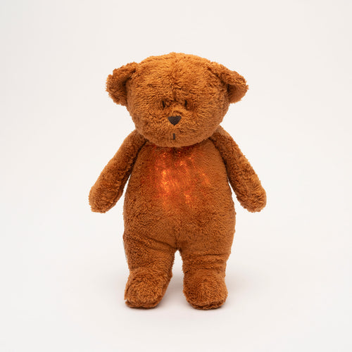 MOONIE 2.0 CARAMEL - ORGANIC HUMMING BEAR
