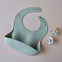 The Bucket Bib