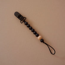 Newbie Paci Clip